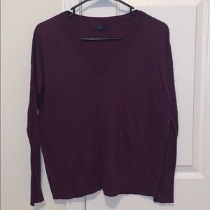 Gap sweater